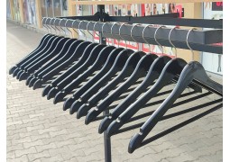 Плечики пластикові з металевим гачком 42х1см. (чорні)